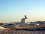 Deserto bianco con roccia calcarea