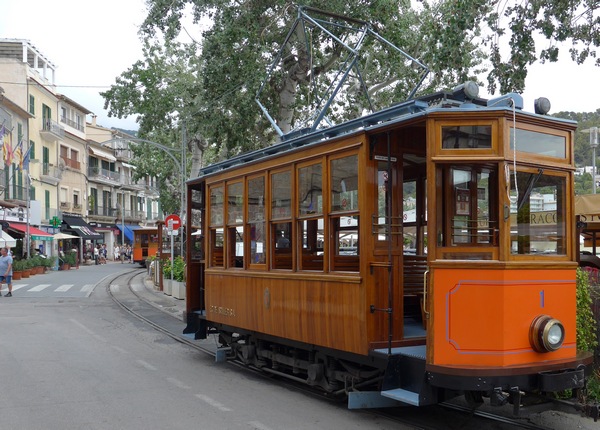 tram-vintage-soller