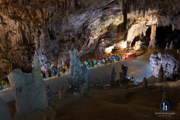 Trenino grotte di Postumia